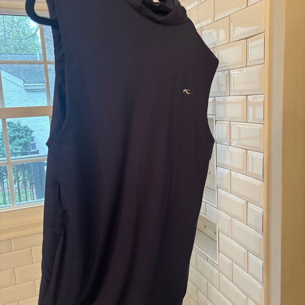 Women's Navy Quilted Vest - Picture 3 of 3